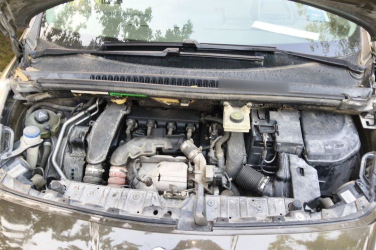 Used Peugeot 3008 2013 1.6THP Automatic Prestige Edition Engine Bay