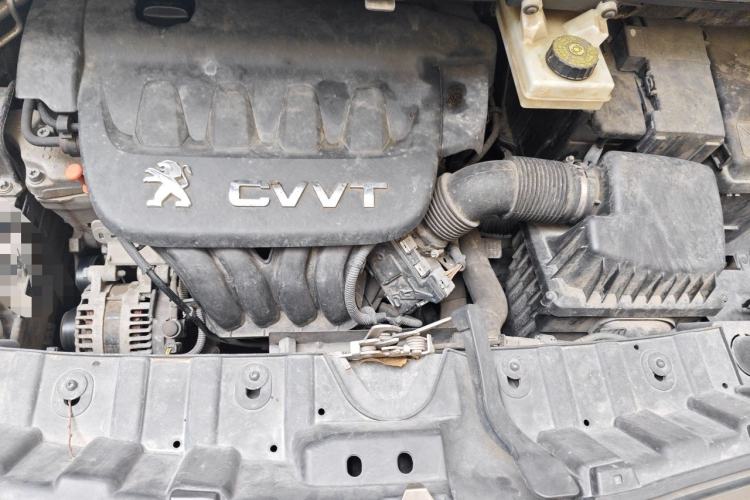 Used Peugeot 3008 2013 2.0L Manual Classic Edition Engine Bay