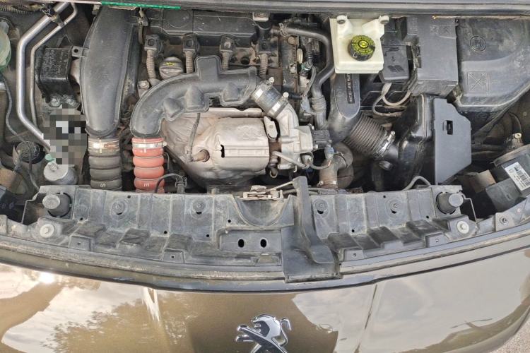 Used Peugeot 3008 2013 1.6THP Automatic Prestige Edition Engine Bay