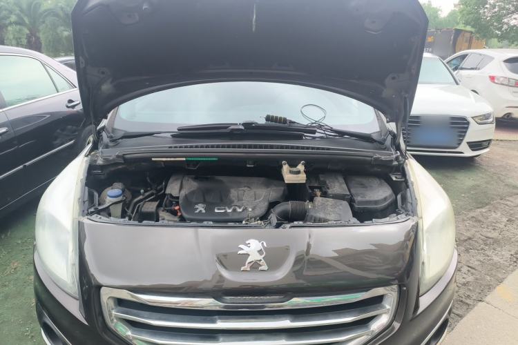 Used Peugeot 3008 2013 2.0L Automatic Trend Edition Engine Bay