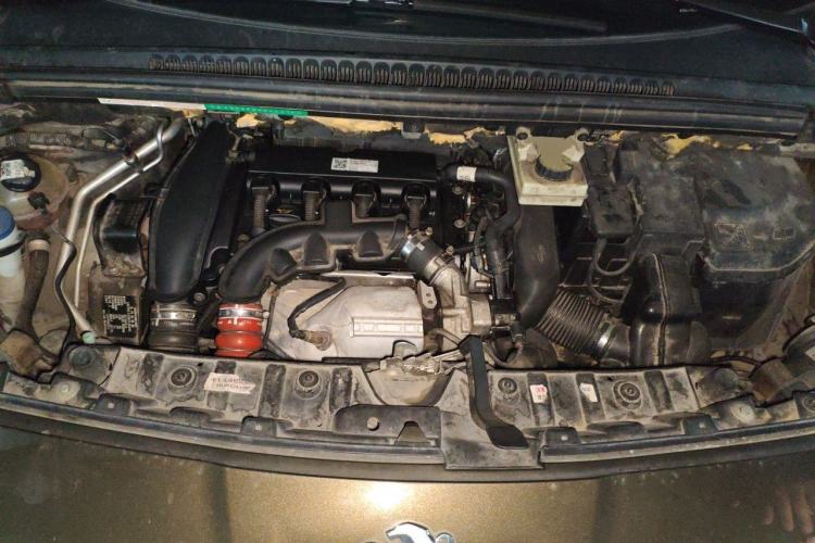 Used Peugeot 3008 2013 1.6THP Roland Garros Edition Engine Bay