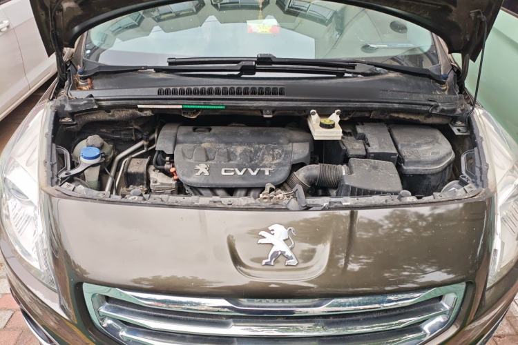 Used Peugeot 3008 2013 2.0L Manual Classic Edition Engine Bay