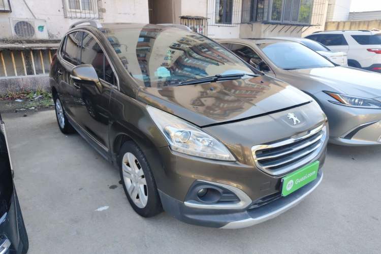 Used Peugeot 3008 2013 2.0L Automatic Trend Edition Front Right 45 Deg