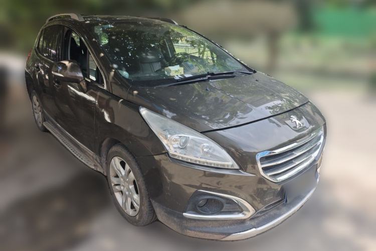 Used Peugeot 3008 2013 1.6THP Roland Garros Edition Front Right 45 Deg