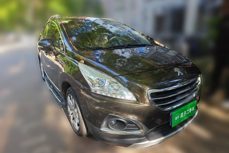 Used Peugeot 3008 2013 2.0L Automatic Trend Edition Front Right 45 Deg