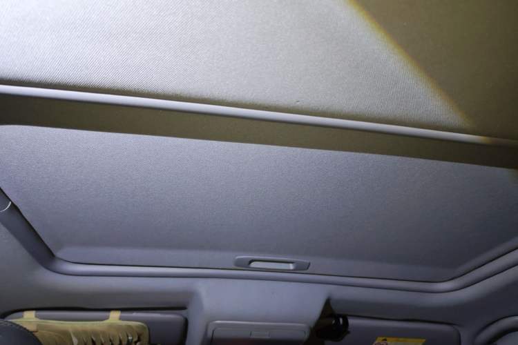 Used Peugeot 3008 2013 2.0L Automatic Trend Edition Headliner