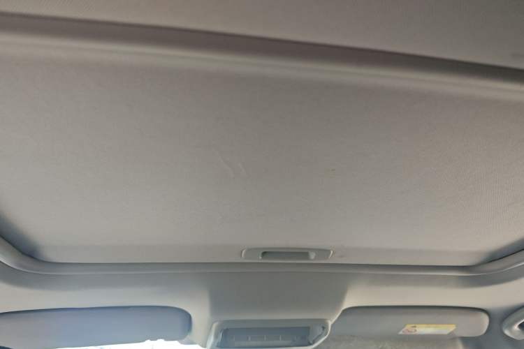 Used Peugeot 3008 2013 1.6THP Roland Garros Edition Headliner