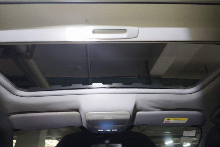 Used Peugeot 3008 2013 2.0L Automatic Trend Edition Headliner