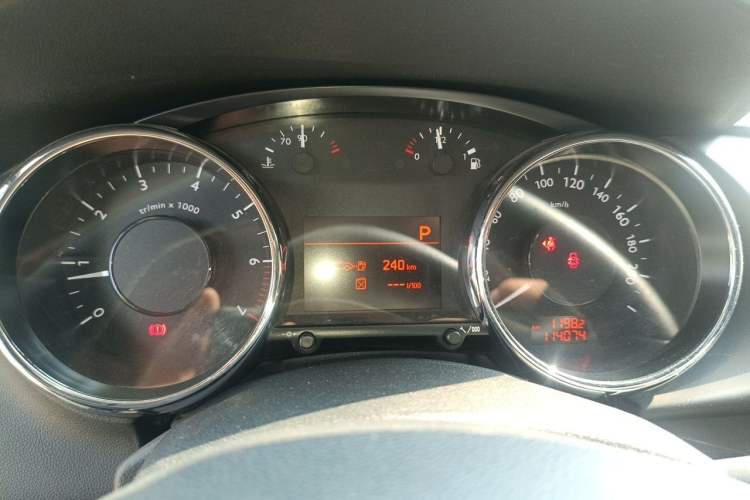 Used Peugeot 3008 2013 2.0L Automatic Trend Edition Instrument Cluster