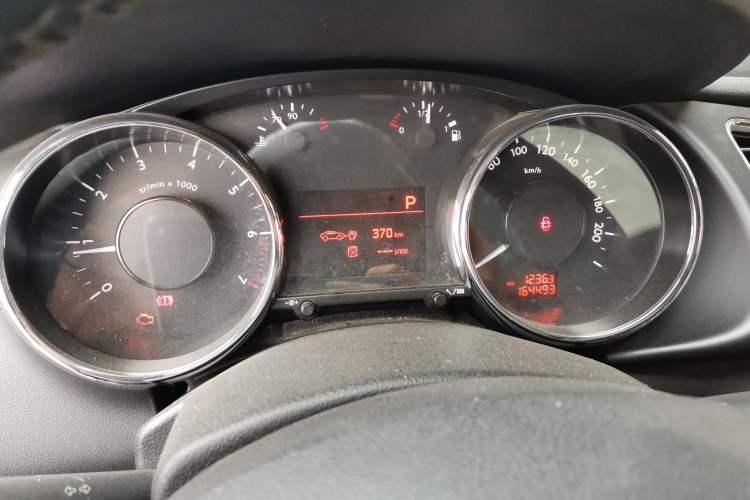 Used Peugeot 3008 2013 1.6THP Automatic Prestige Edition Instrument Cluster