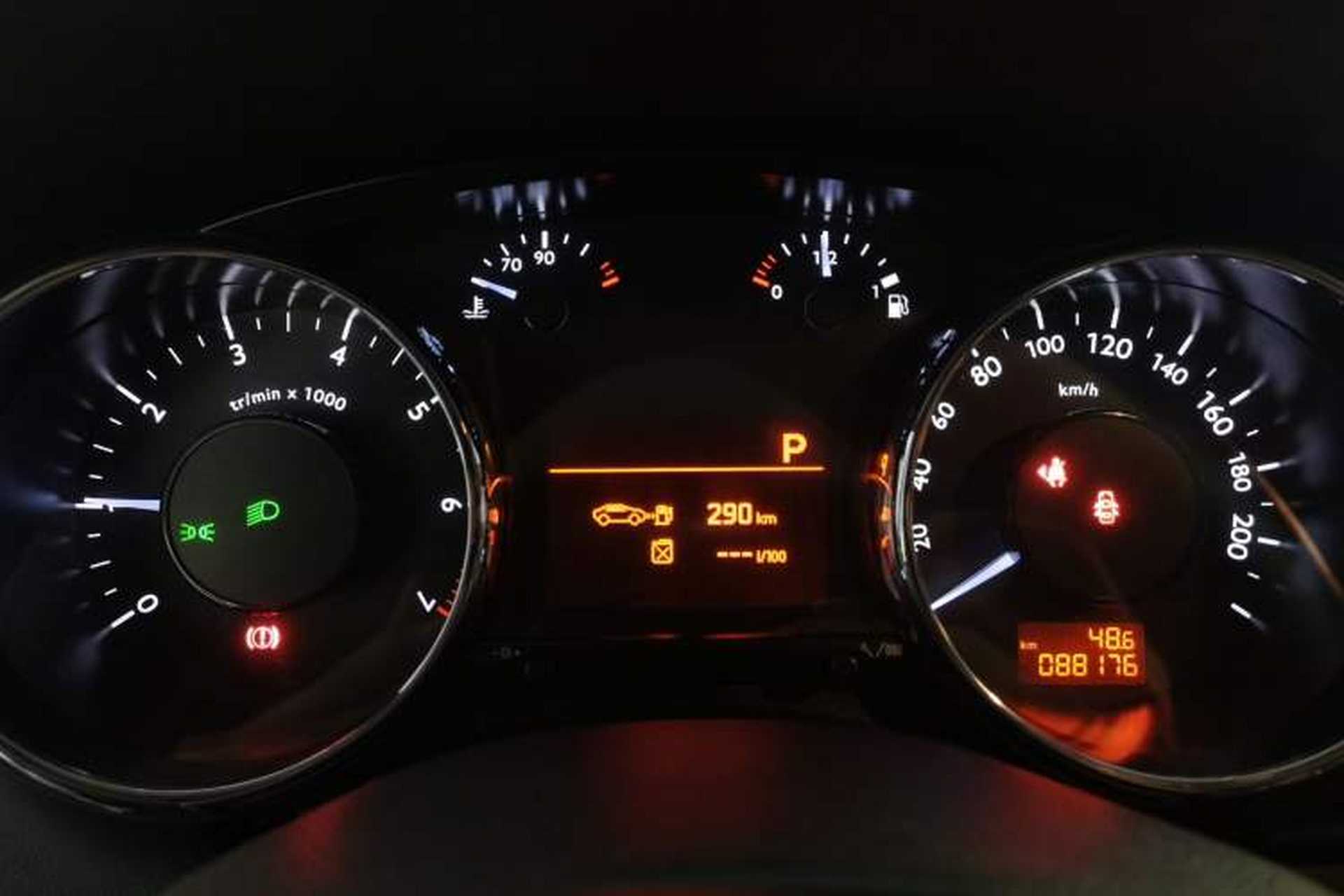Used Peugeot 3008 2013 1.6THP Automatic Prestige Edition Instrument Cluster
