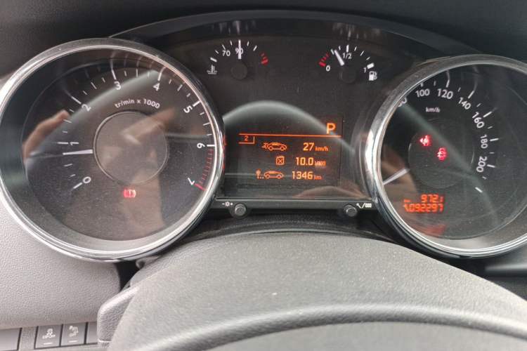 Used Peugeot 3008 2013 2.0L Automatic Classic Edition Instrument Cluster