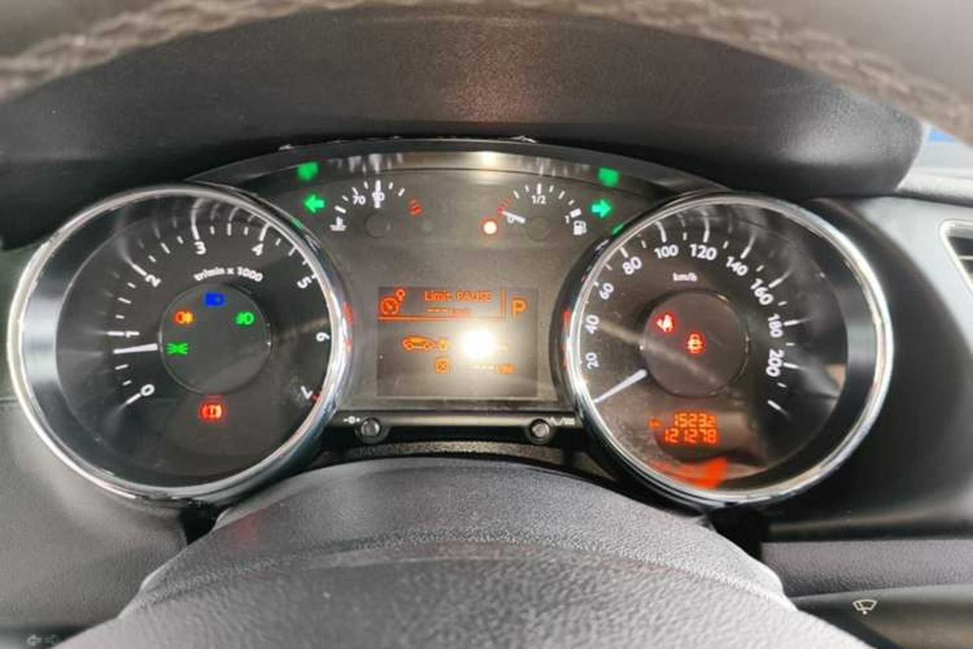 Used Peugeot 3008 2013 2.0L Automatic Trend Edition Instrument Cluster