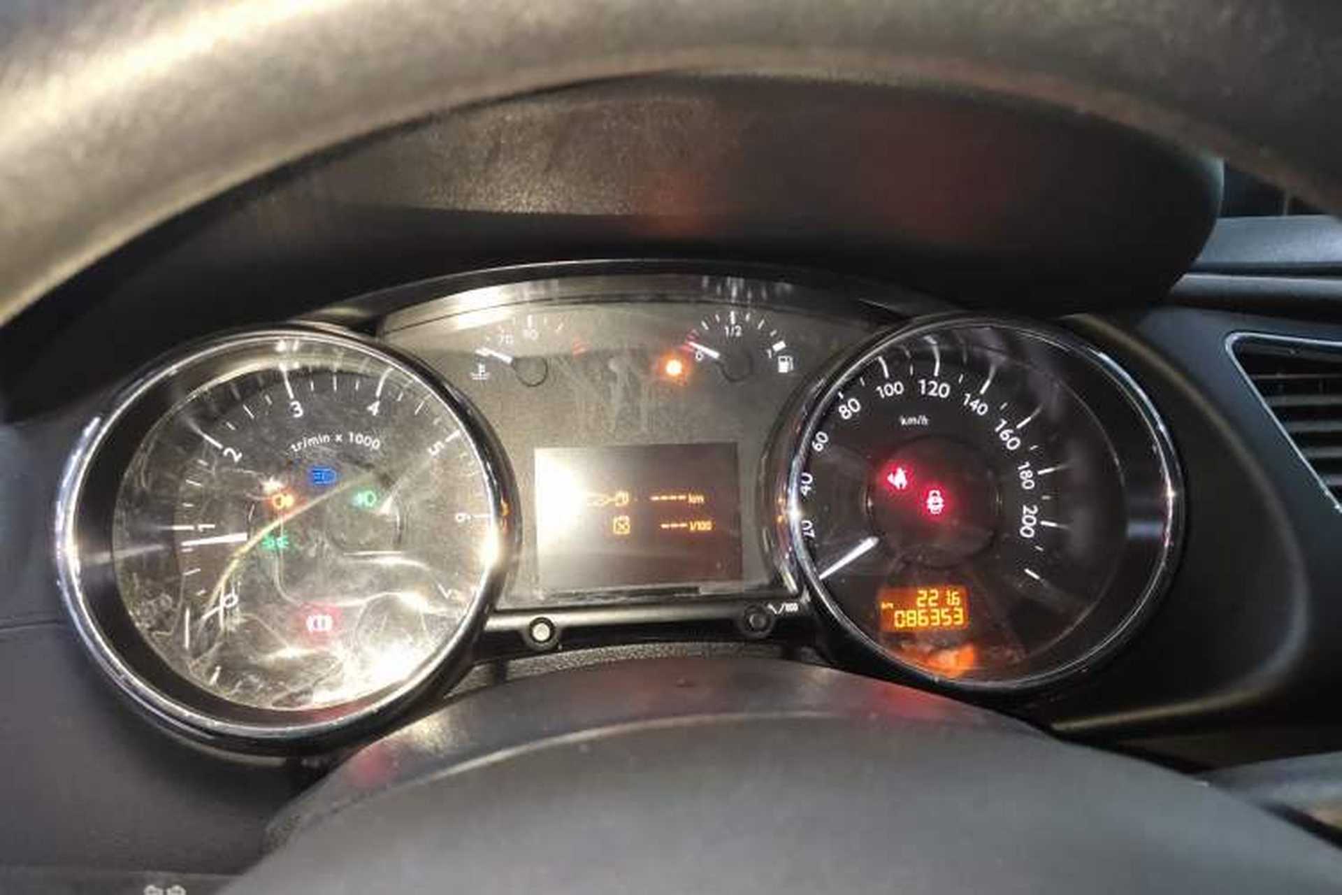 Used Peugeot 3008 2013 2.0L Manual Classic Edition Instrument Cluster