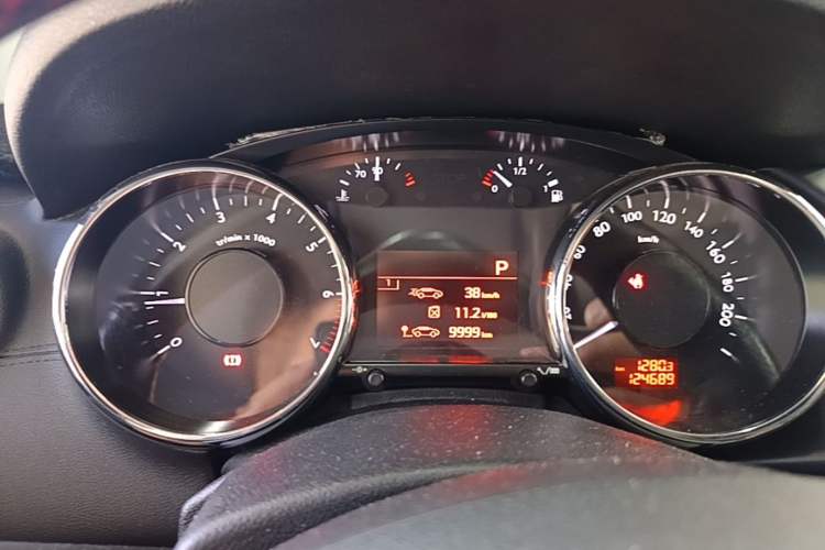 Used Peugeot 3008 2013 1.6THP Automatic Trend Edition Instrument Cluster