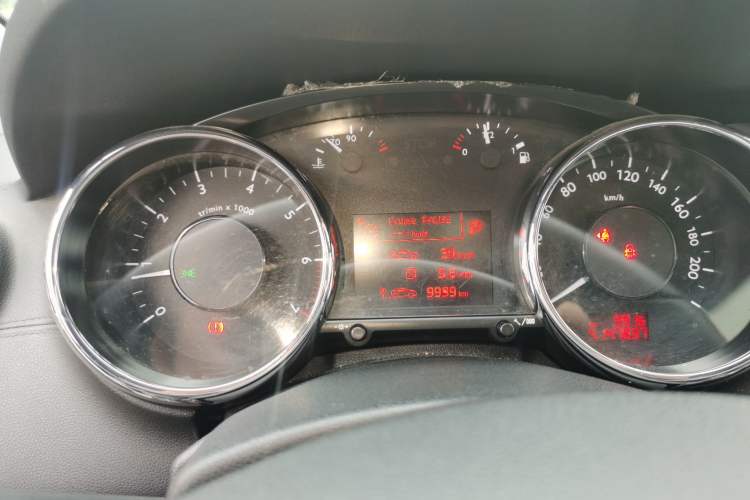 Used Peugeot 3008 2013 2.0L Automatic Trend Edition Instrument Cluster