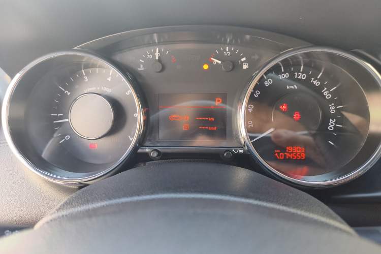 Used Peugeot 3008 2013 2.0L Automatic Trend Edition Instrument Cluster
