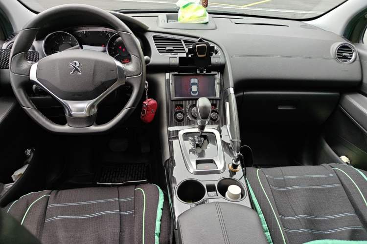 Used Peugeot 3008 2013 2.0L Automatic Trend Edition Interior 2