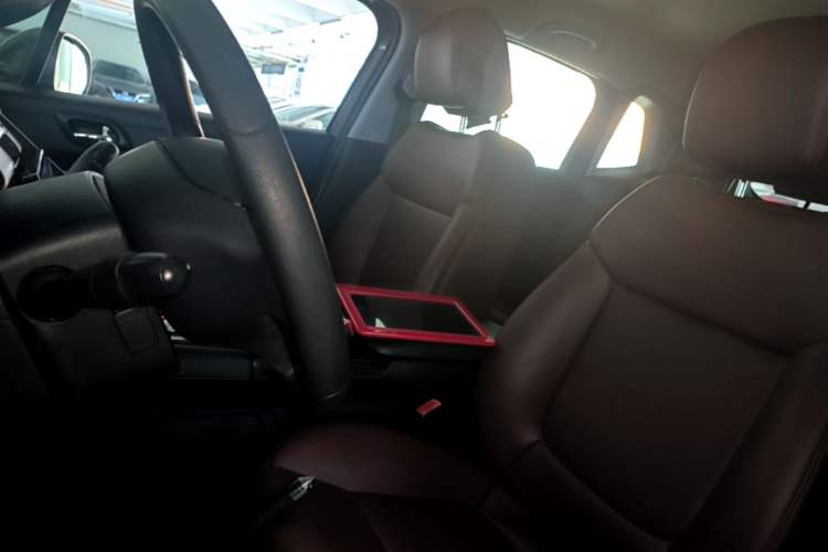 Used Peugeot 3008 2013 2.0L Automatic Classic Edition Left Front Seat
