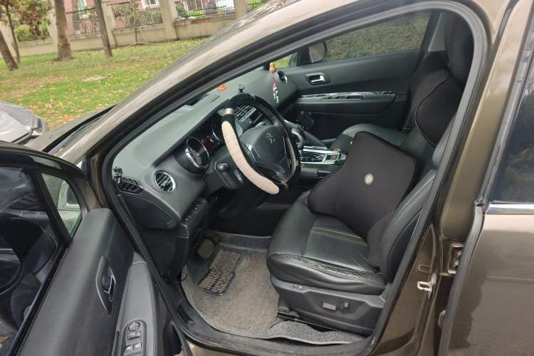 Used Peugeot 3008 2013 2.0L Automatic Trend Edition Left Front Seat