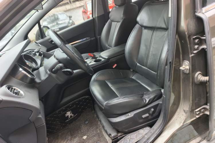 Used Peugeot 3008 2013 2.0L Automatic Trend Edition Left Front Seat