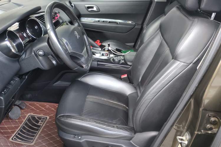 Used Peugeot 3008 2013 1.6THP Automatic Trend Edition Left Front Seat