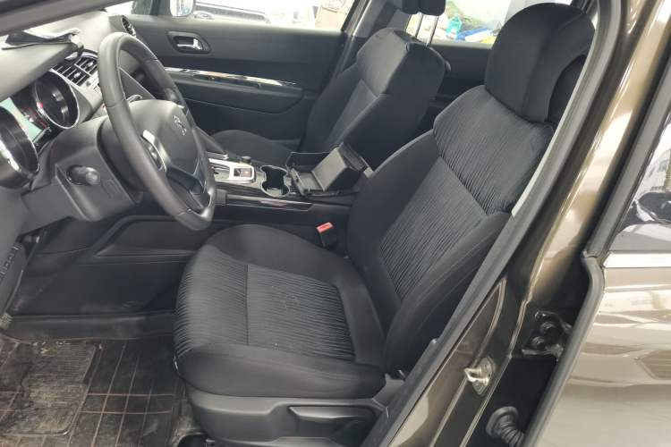 Used Peugeot 3008 2013 2.0L Automatic Classic Edition Left Front Seat