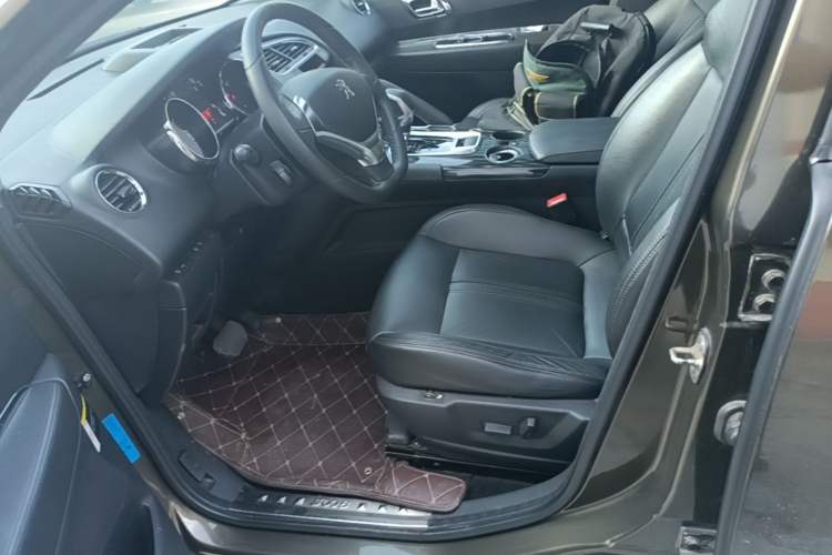 Used Peugeot 3008 2013 2.0L Automatic Trend Edition Left Front Seat