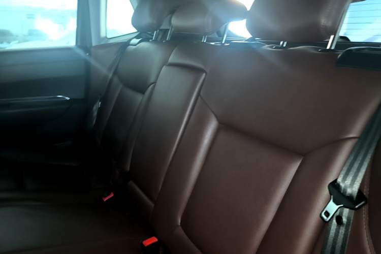 Used Peugeot 3008 2013 2.0L Automatic Classic Edition Left Rear Seat
