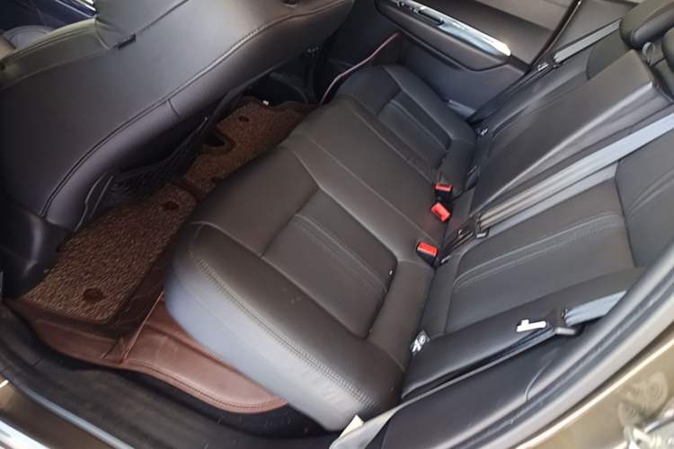 Used Peugeot 3008 2013 1.6THP Automatic Trend Edition Left Rear Seat