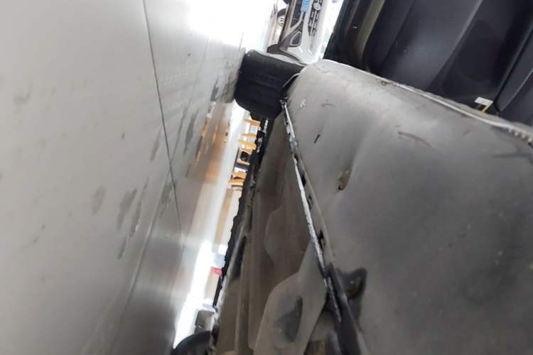 Used Peugeot 3008 2013 1.6THP Automatic Prestige Edition Left Side Sill