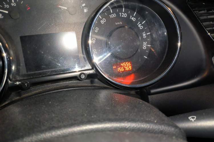 Used Peugeot 3008 2013 1.6THP Automatic Prestige Edition Odometer Close Up