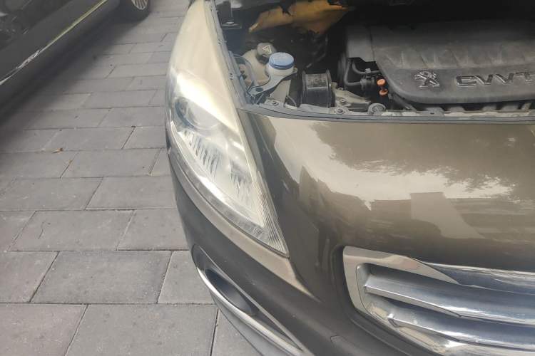 Used Peugeot 3008 2013 2.0L Automatic Trend Edition Right Front Headlight