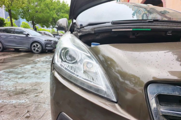 Used Peugeot 3008 2013 2.0L Automatic Trend Edition Right Front Headlight