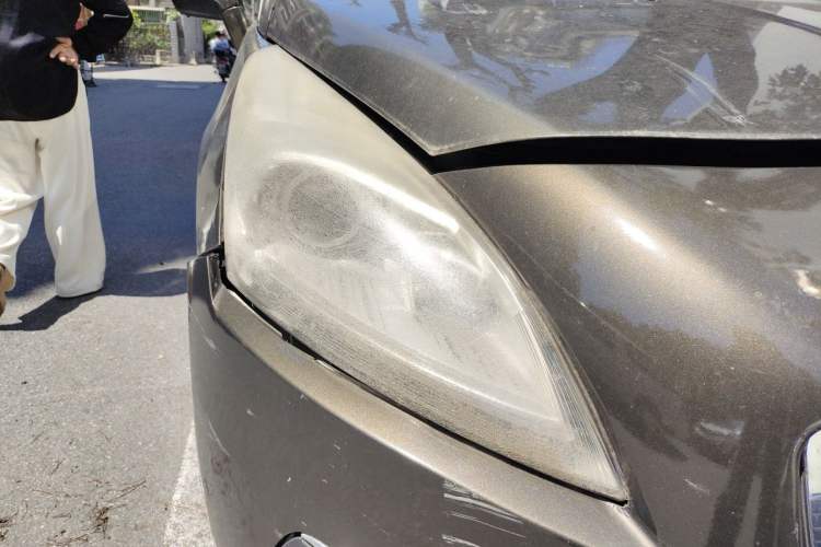 Used Peugeot 3008 2013 2.0L Automatic Trend Edition Right Front Headlight