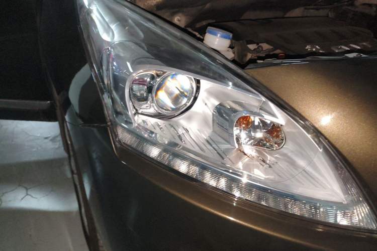Used Peugeot 3008 2013 2.0L Automatic Trend Edition Right Front Headlight