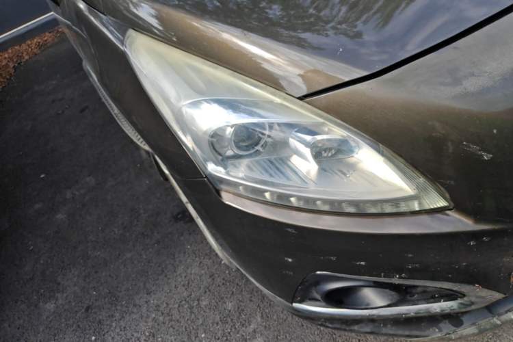Used Peugeot 3008 2013 1.6THP Automatic Prestige Edition Right Front Headlight