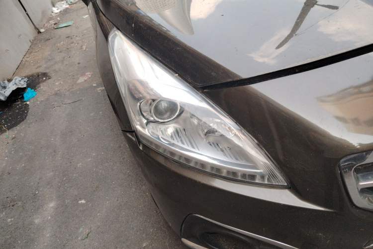 Used Peugeot 3008 2013 1.6THP Automatic Prestige Edition Right Front Headlight