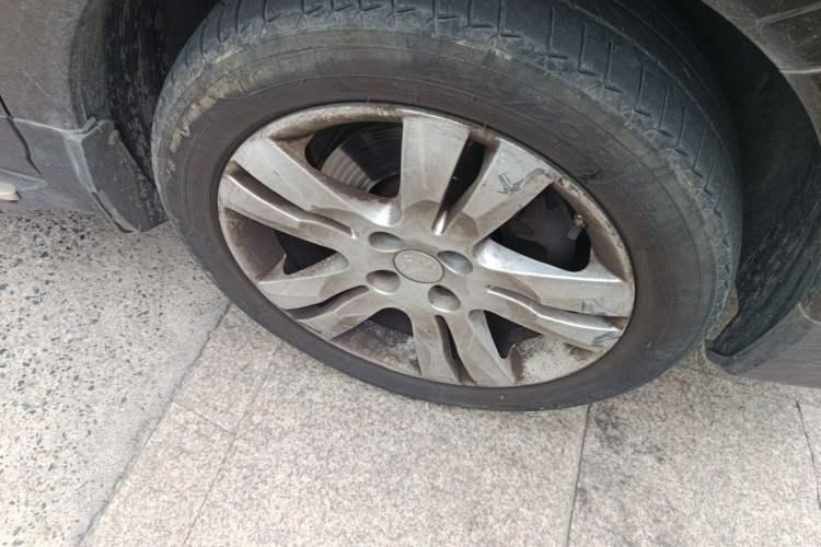 Used Peugeot 3008 2013 2.0L Automatic Classic Edition Right Front Wheel Hub