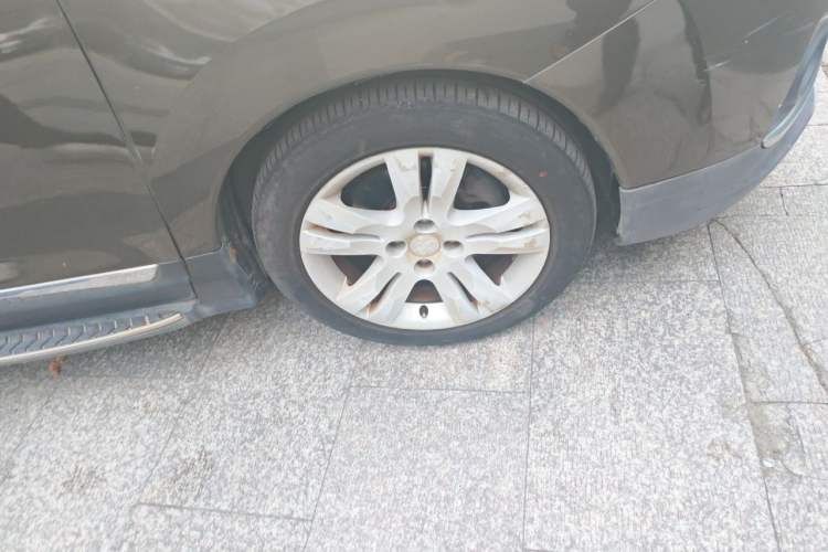 Used Peugeot 3008 2013 2.0L Automatic Trend Edition Right Front Wheel Hub