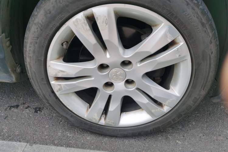 Used Peugeot 3008 2013 2.0L Automatic Trend Edition Right Front Wheel Hub