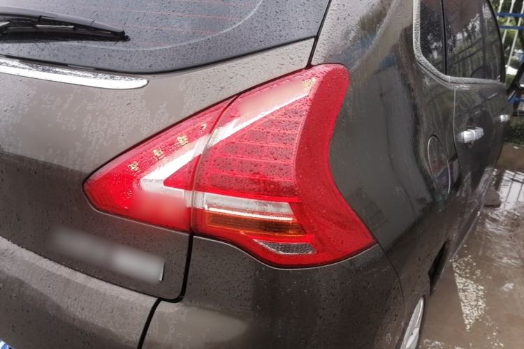 Used Peugeot 3008 2013 1.6THP Automatic Prestige Edition Right Rear Taillight