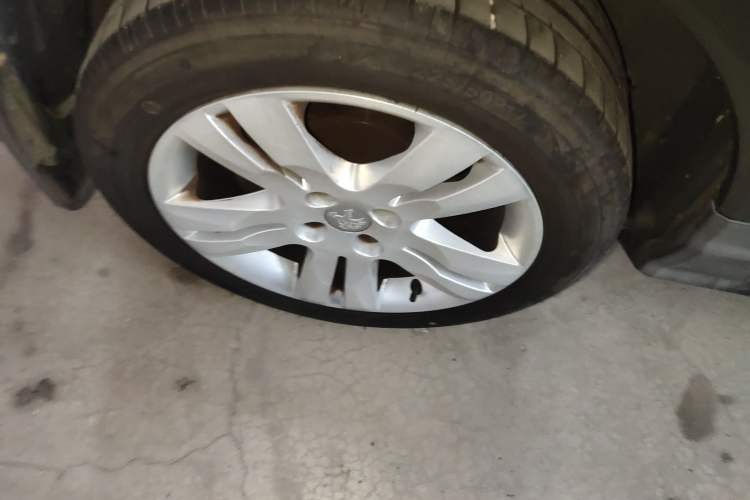 Used Peugeot 3008 2013 2.0L Manual Classic Edition Right Rear Wheel Hub