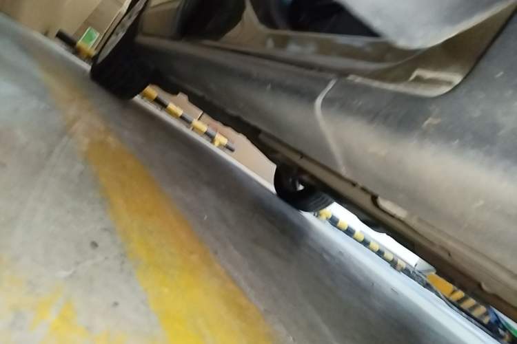 Used Peugeot 3008 2013 2.0L Automatic Trend Edition Right Side Sill