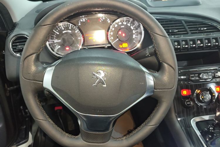Used Peugeot 3008 2013 1.6THP Automatic Prestige Edition Steering Wheel