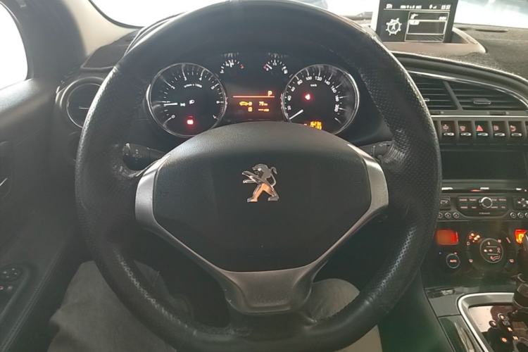 Used Peugeot 3008 2013 1.6THP Automatic Prestige Edition Steering Wheel