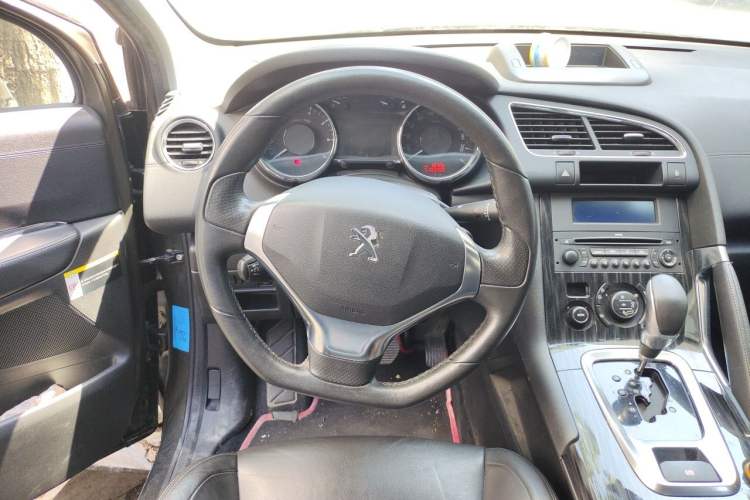 Used Peugeot 3008 2013 2.0L Automatic Trend Edition Steering Wheel