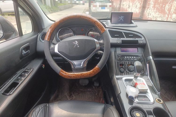 Used Peugeot 3008 2013 2.0L Automatic Trend Edition Steering Wheel