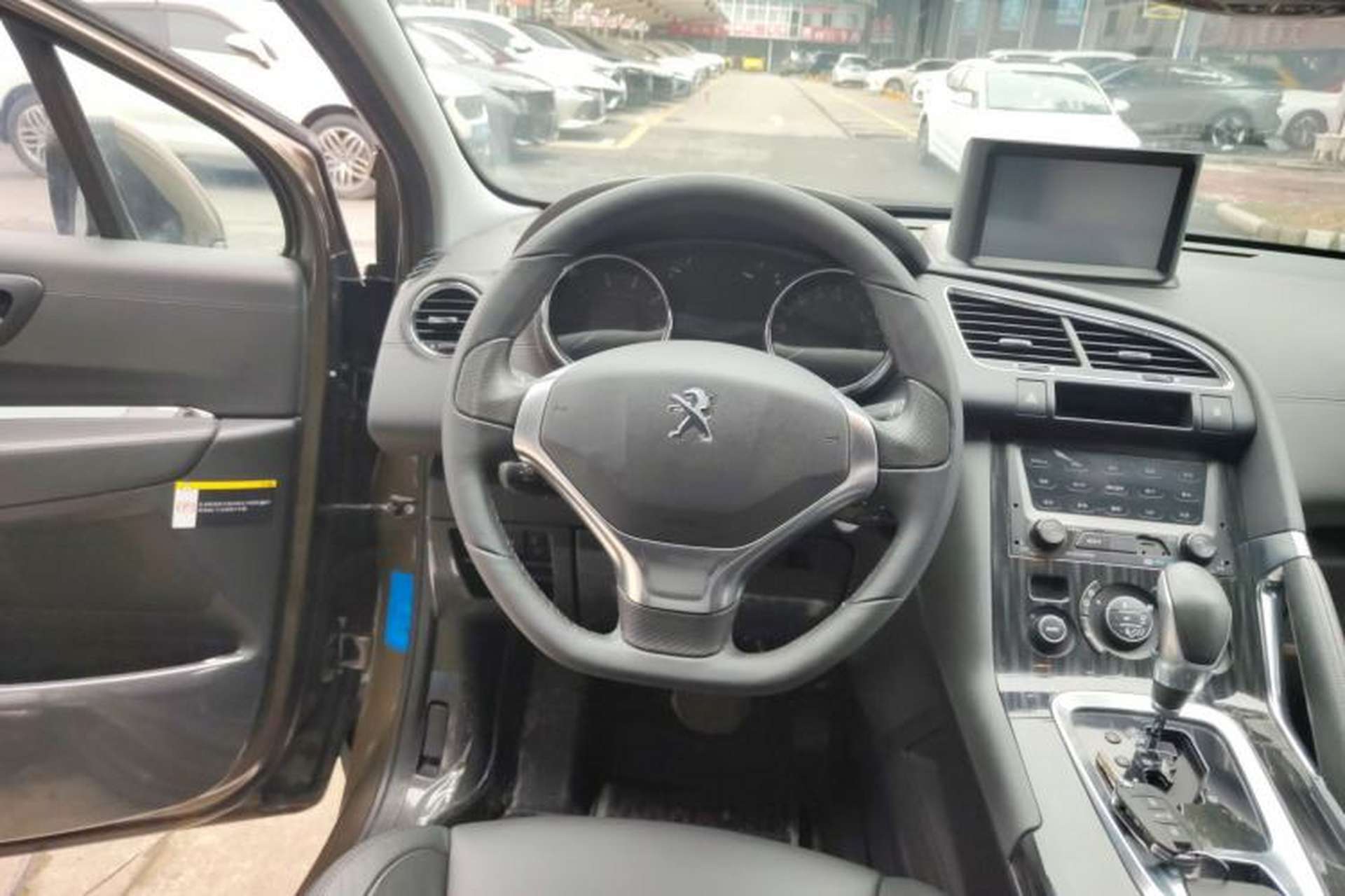 Used Peugeot 3008 2013 2.0L Automatic Trend Edition Steering Wheel