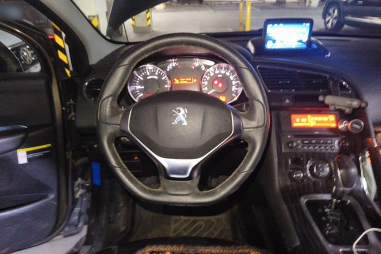 Used Peugeot 3008 2013 2.0L Automatic Trend Edition Steering Wheel